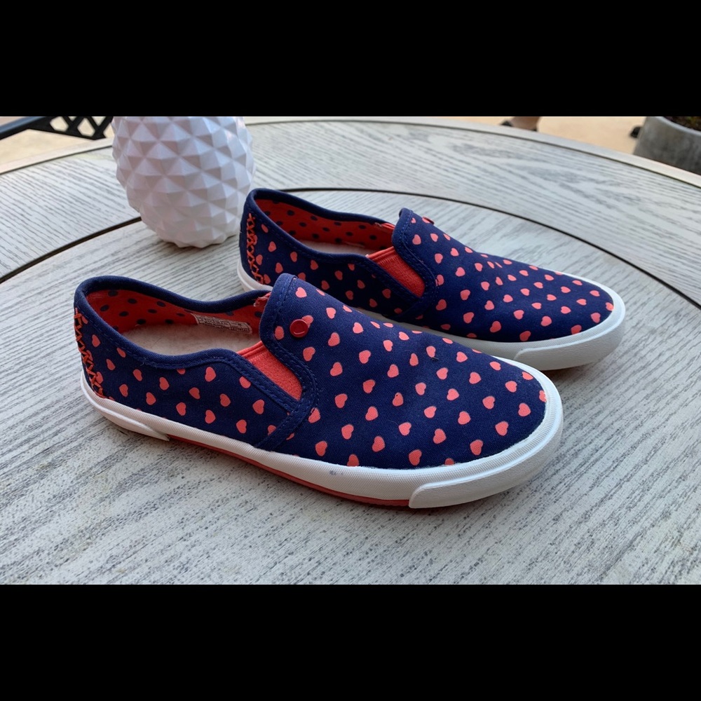 UGG slip on sneaker